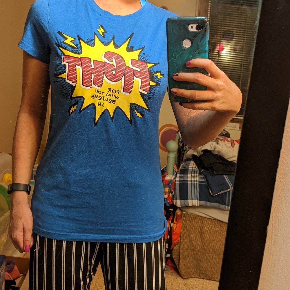M Free State Cartoon Style Graphic Tee